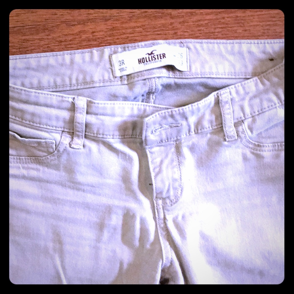 Cream pants, very good condition.